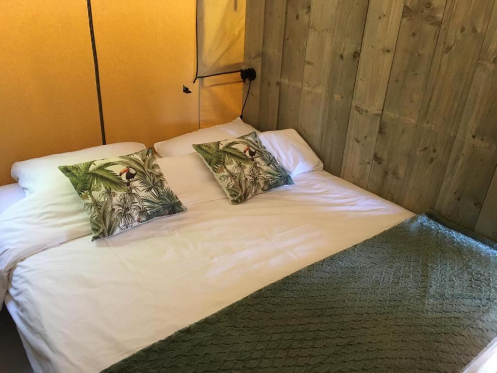 Glamping Aan De Plas 빈케빈 외부 사진