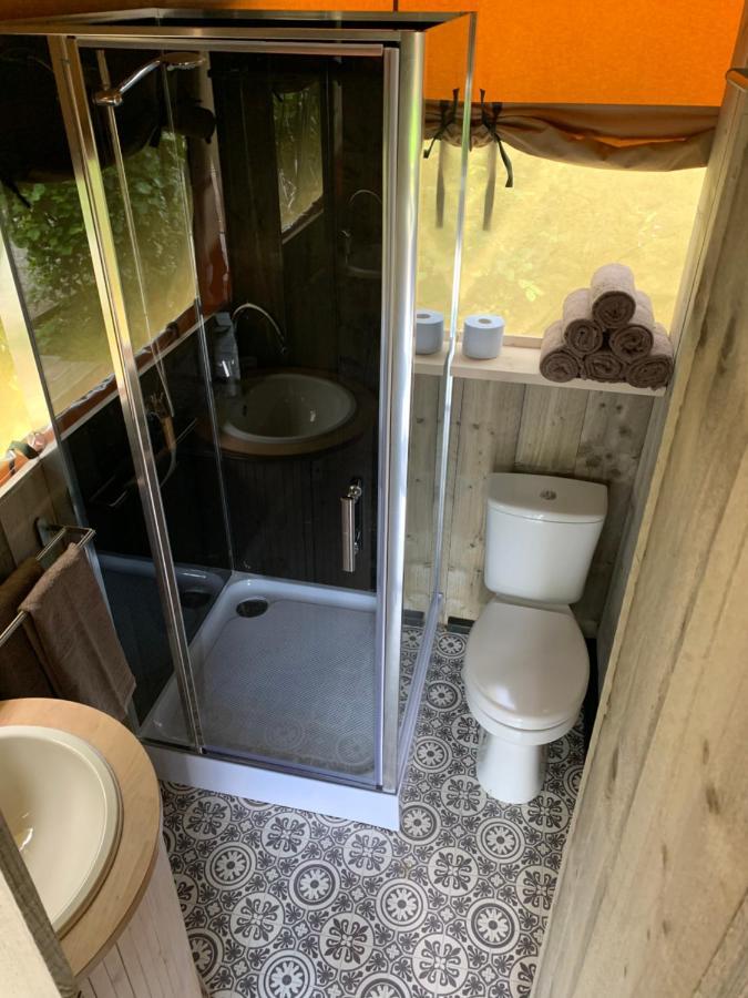 Glamping Aan De Plas 빈케빈 외부 사진